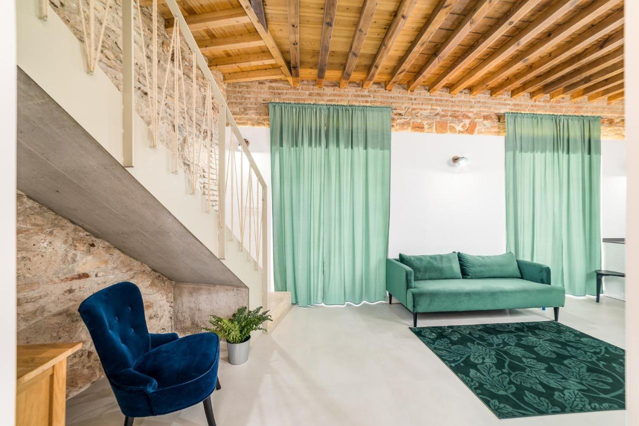 Homes Sweet Postigos Terrace Appartamento *